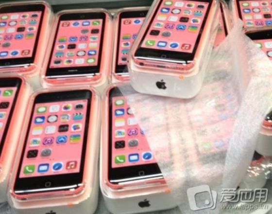 iphone 5c red pink